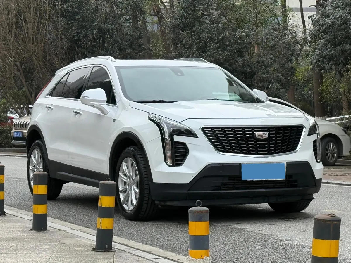 2021 Cadillac XT4 2.0T 237HP L4 9AT,autocango,china used car exporter,china ev exporter,chinese used car exporter,chinese used ev exporter