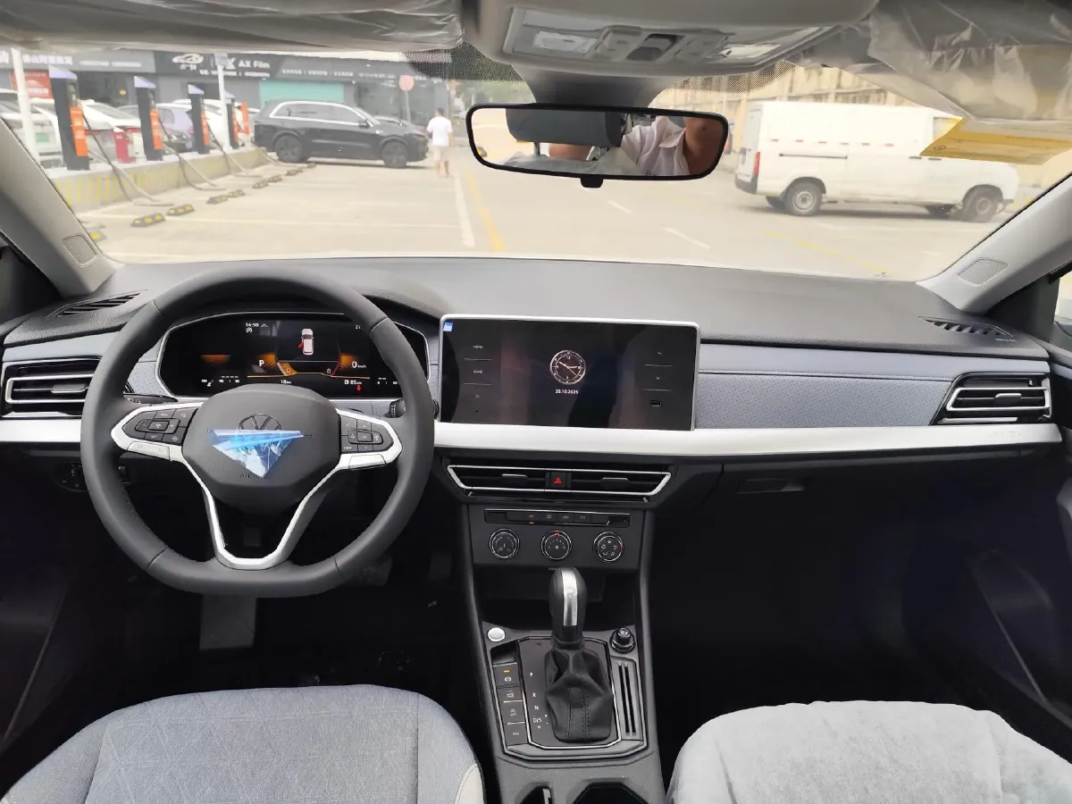 2024 Volkswagen Lavida 1.5T 160HP L4 7DCT,autocango,china used car exporter,china ev exporter,chinese used car exporter,chinese used ev exporter