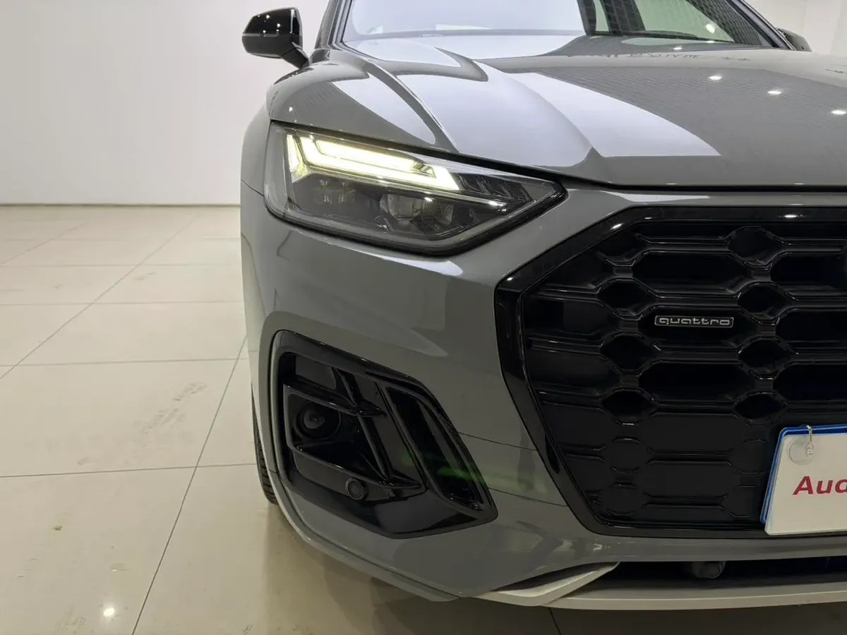 2024 Audi Q5L 2.0T 245HP L4 7DCT,autocango,china used car exporter,china ev exporter,chinese used car exporter,chinese used ev exporter