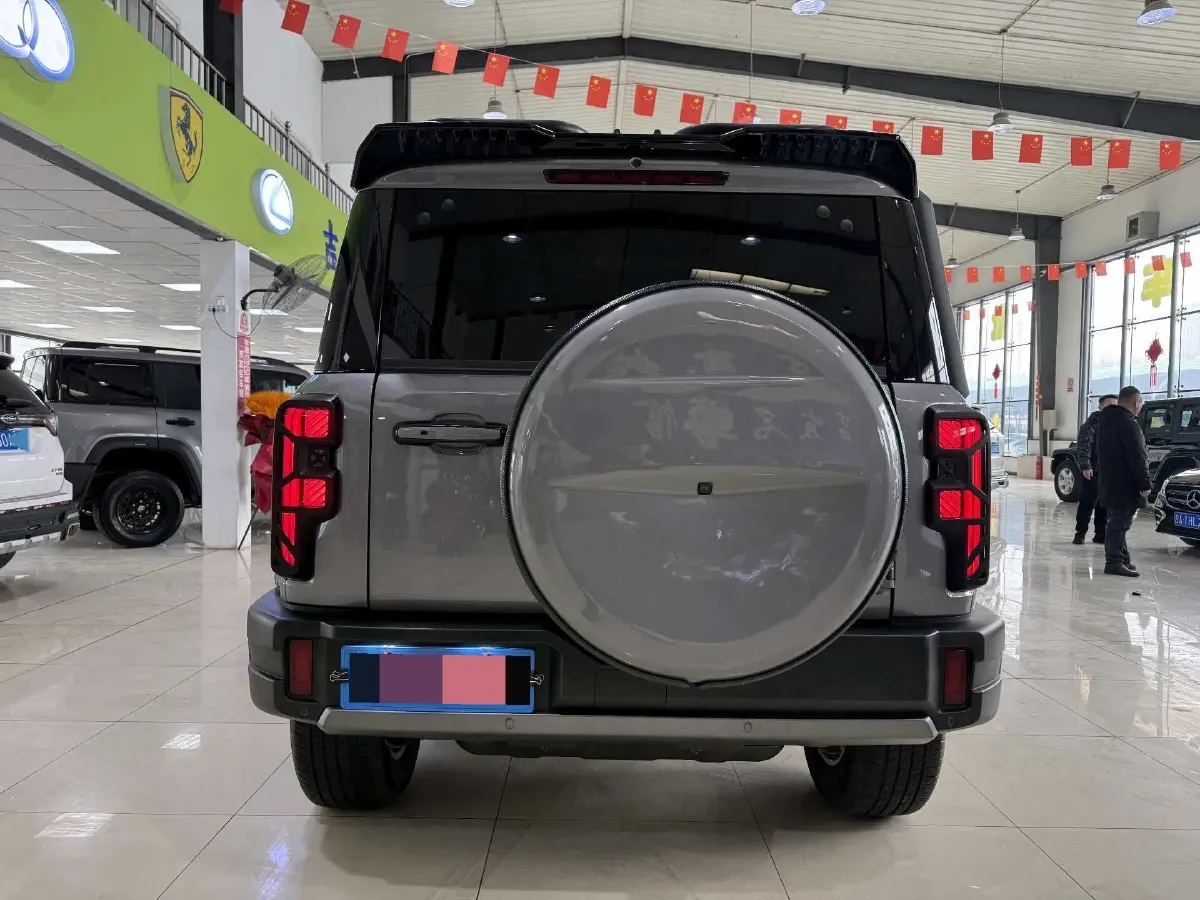 2024 Beijing BJ40 2.0T 245HP L4 8AT,autocango,china used car exporter,china ev exporter,chinese used car exporter,chinese used ev exporter