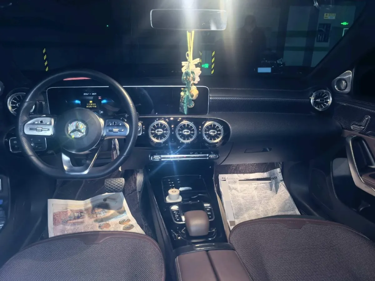 2020 Mercedes-Benz A Class 1.3T 163HP L4 7DCT,autocango,china used car exporter,china ev exporter,chinese used car exporter,chinese used ev exporter