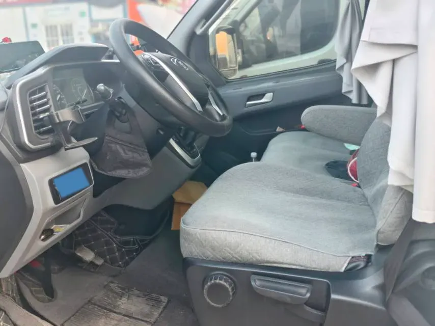 2019 MAXUS XinTu V80 2.0T 139HP L4 6MT,autocango,china used car exporter,china ev exporter,chinese used car exporter,chinese used ev exporter