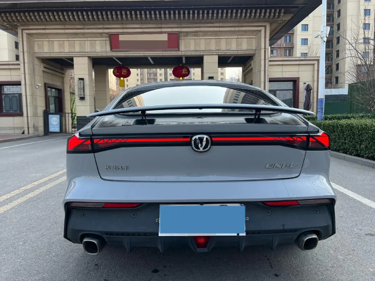 2024 ChangAn UNI-V 1.5T 188HP L4 7DCT,autocango,china used car exporter,china ev exporter,chinese used car exporter,chinese used ev exporter