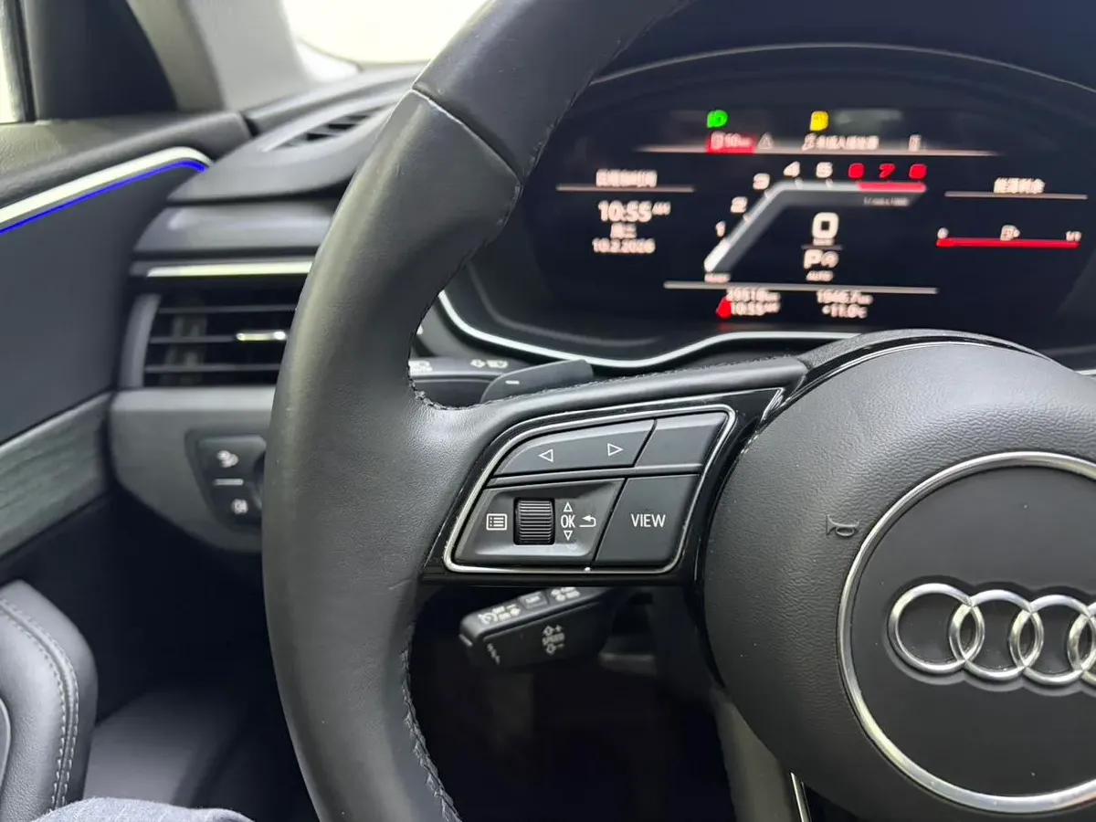 2023 Audi A4L 2.0T 190HP L4 7DCT,autocango,china used car exporter,china ev exporter,chinese used car exporter,chinese used ev exporter