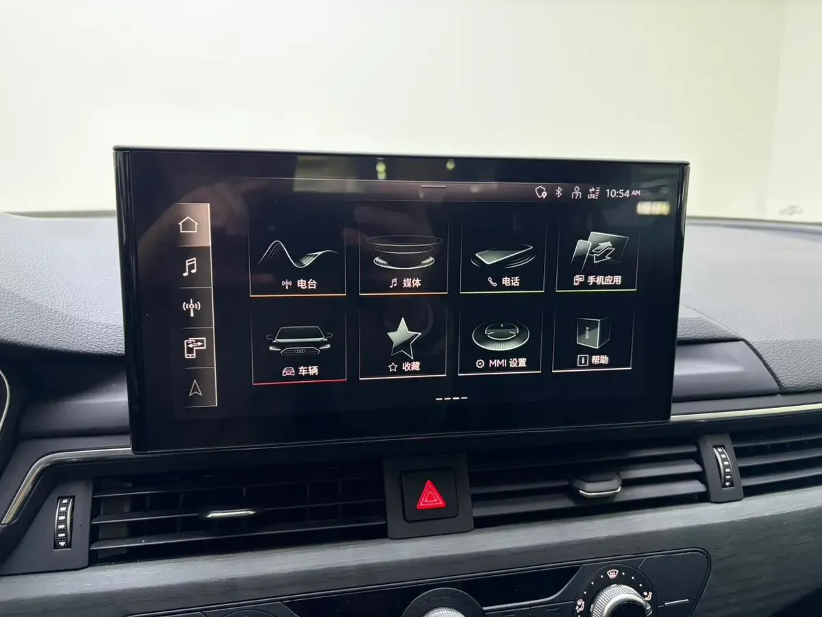 2023 Audi A4L 2.0T 190HP L4 7DCT,autocango,china used car exporter,china ev exporter,chinese used car exporter,chinese used ev exporter