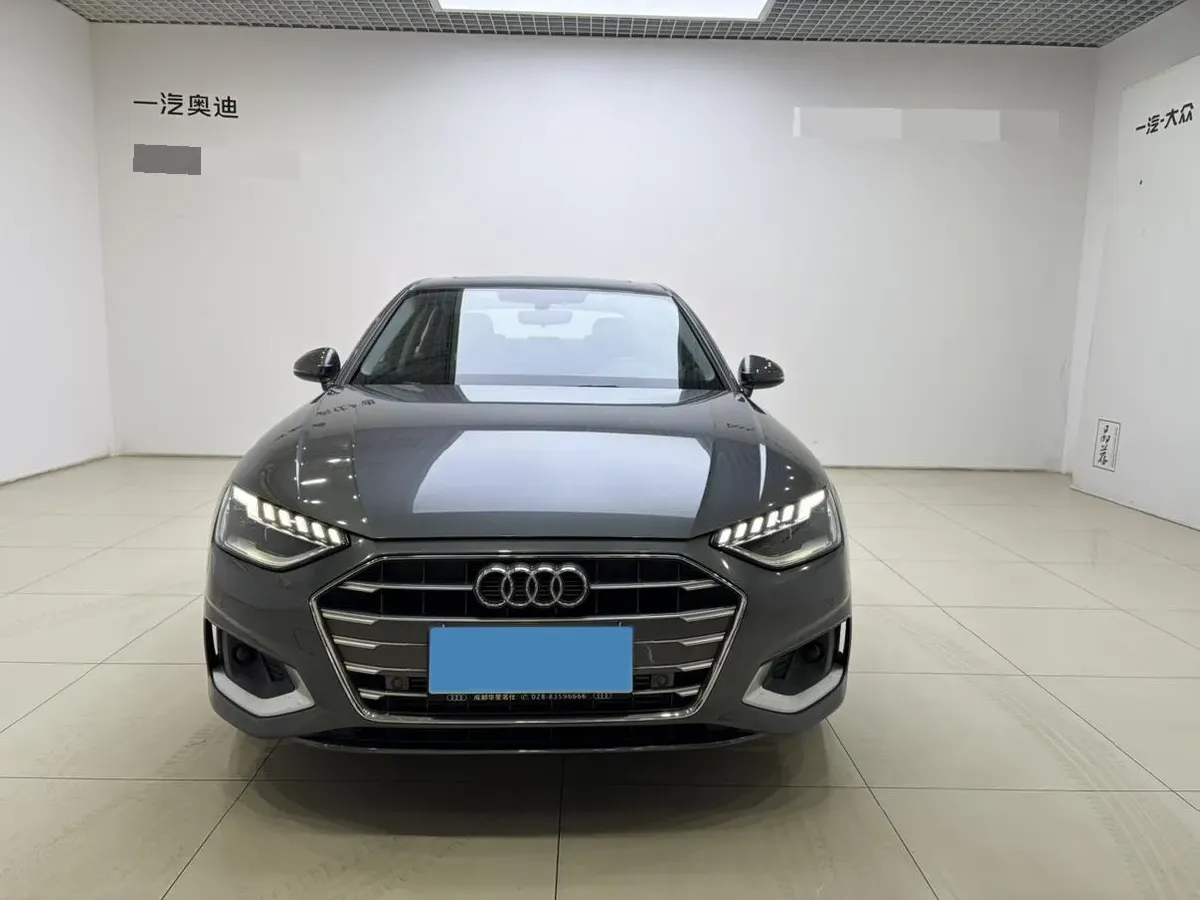 2023 Audi A4L 2.0T 190HP L4 7DCT,autocango,china used car exporter,china ev exporter,chinese used car exporter,chinese used ev exporter