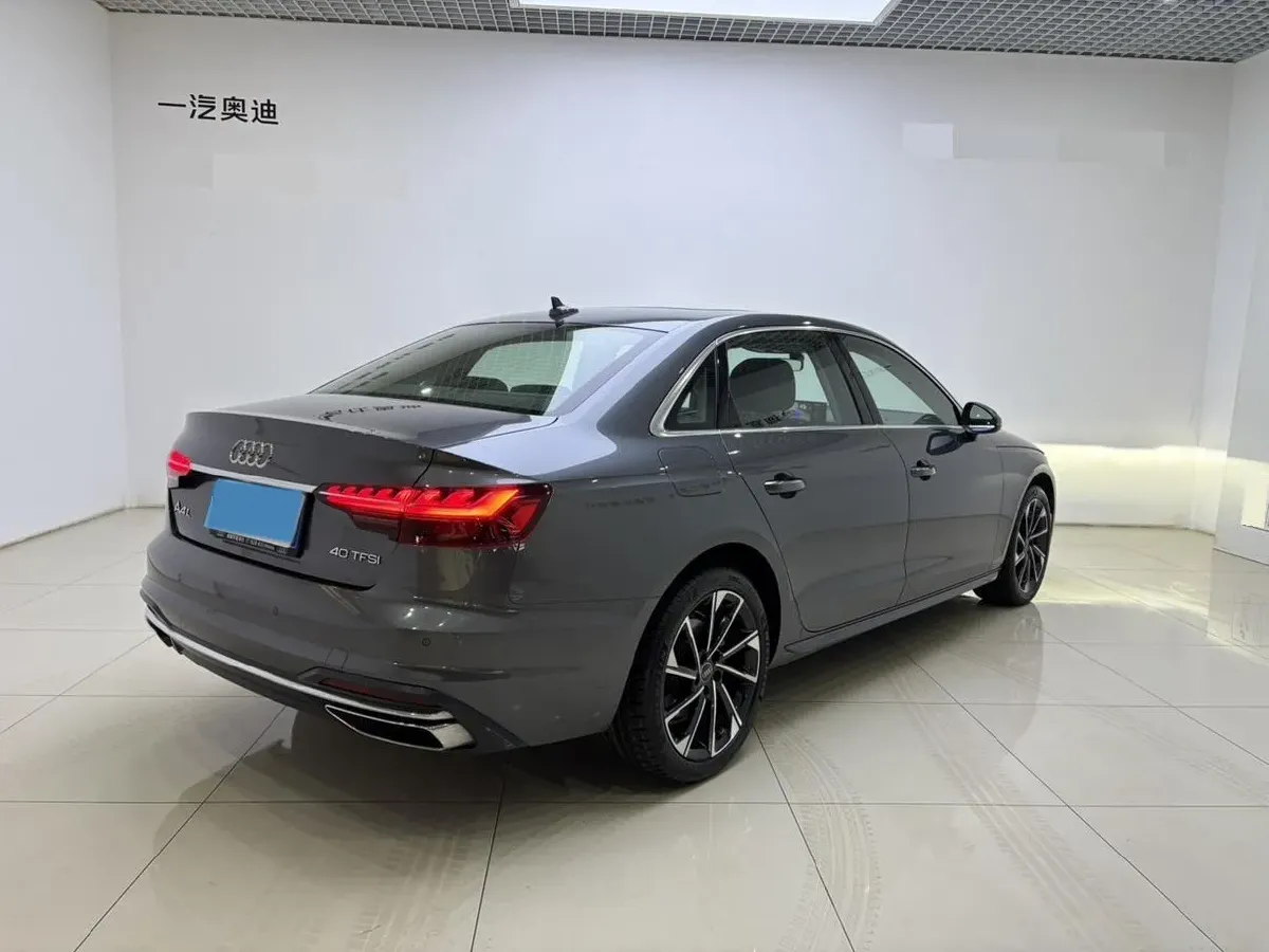 2023 Audi A4L 2.0T 190HP L4 7DCT,autocango,china used car exporter,china ev exporter,chinese used car exporter,chinese used ev exporter