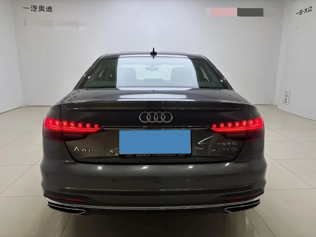 2023 Audi A4L 2.0T 190HP L4 7DCT,autocango,china used car exporter,china ev exporter,chinese used car exporter,chinese used ev exporter