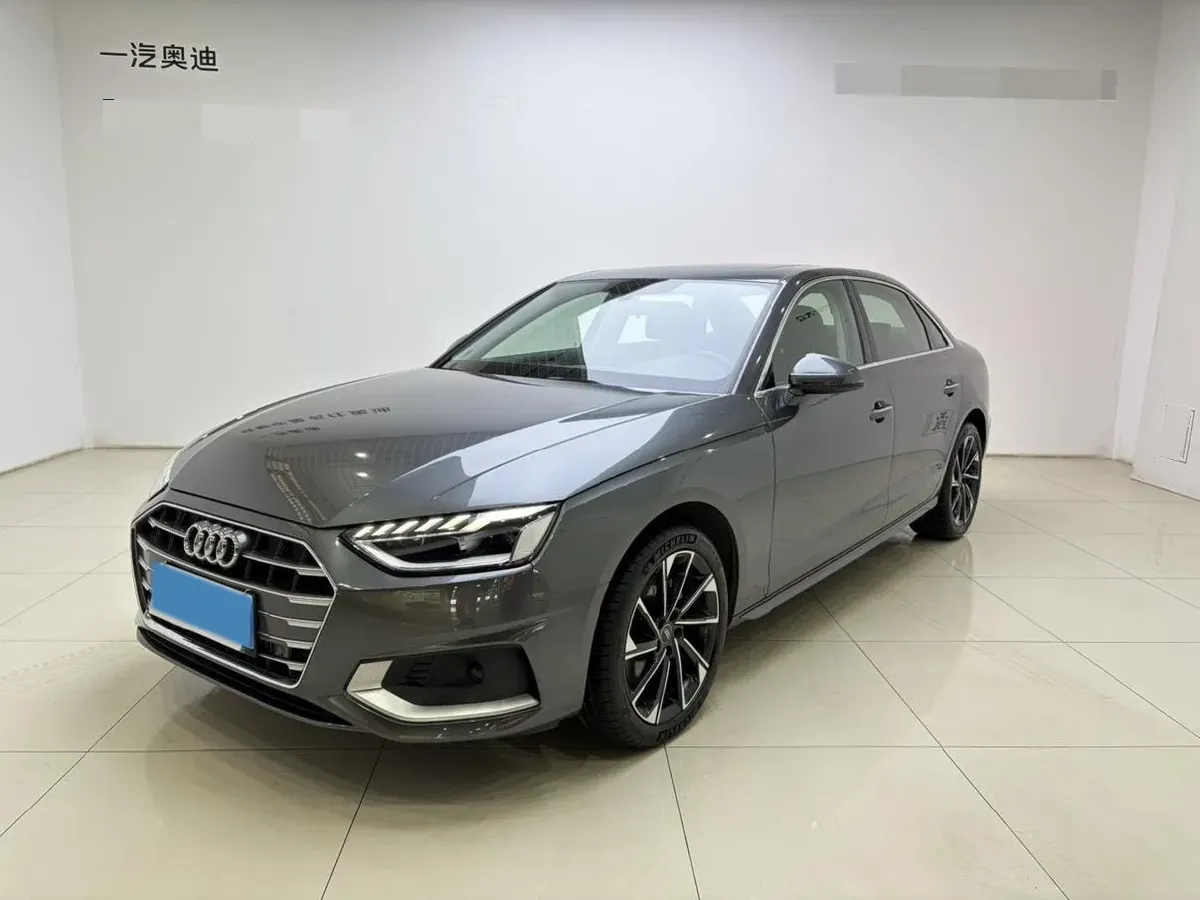 2023 Audi A4L 2.0T 190HP L4 7DCT,autocango,china used car exporter,china ev exporter,chinese used car exporter,chinese used ev exporter