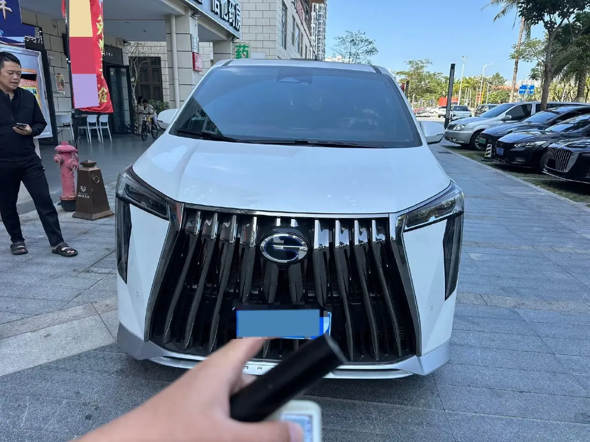 2023 GAC Trumpchi M8 2.0T 190HP L4 E-CVT Hybrid,autocango,china used car exporter,china ev exporter,chinese used car exporter,chinese used ev exporter