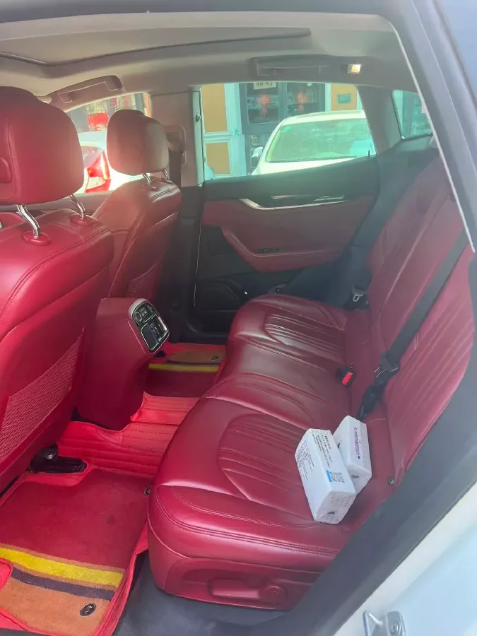 2018 Maserati Levante 3.0T 350HP V6 8AT,autocango,china used car exporter,china ev exporter,chinese used car exporter,chinese used ev exporter