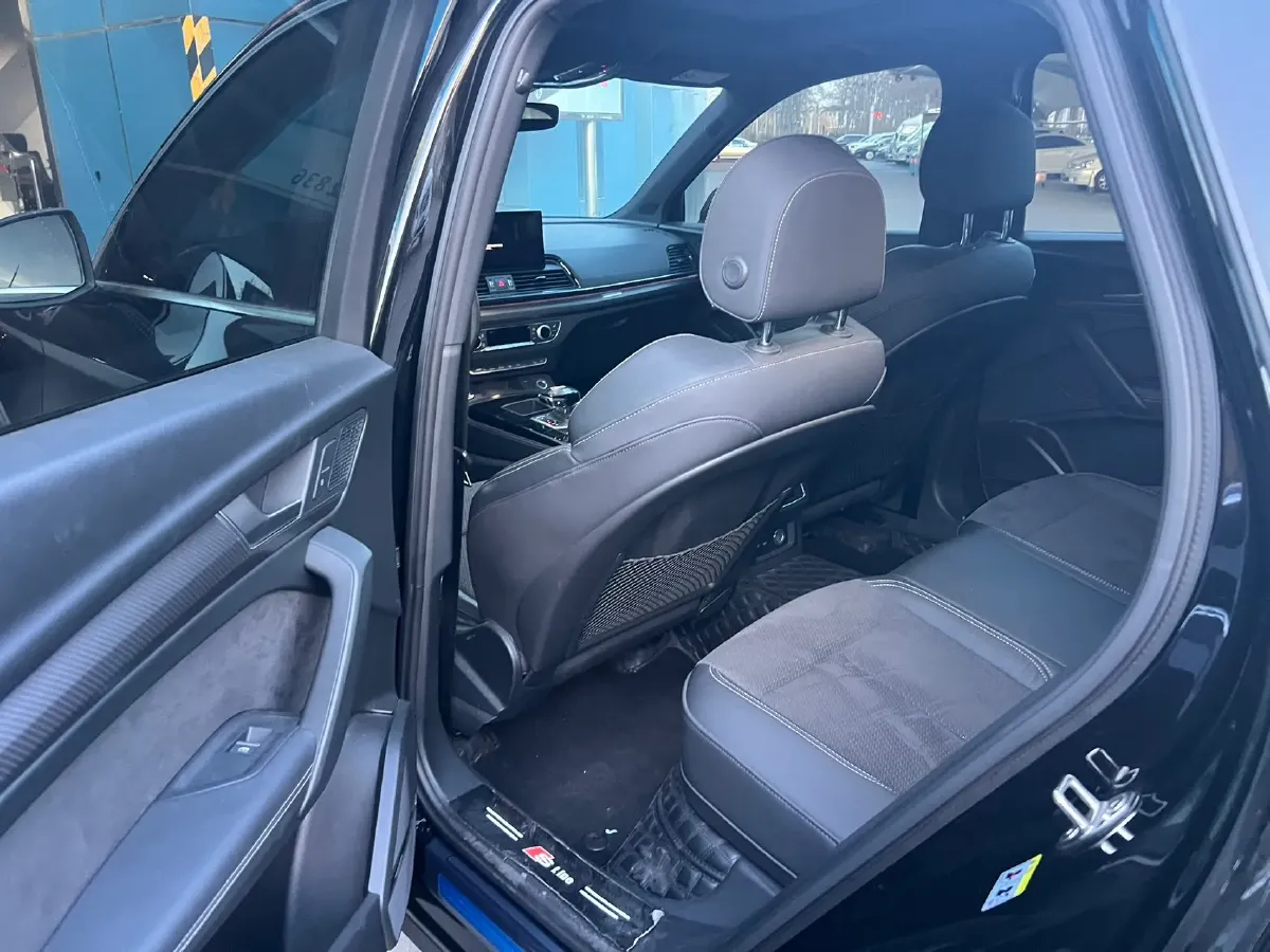 2021 Audi Q5L Sportback 2.0T 190HP L4 7DCT,autocango,china used car exporter,china ev exporter,chinese used car exporter,chinese used ev exporter