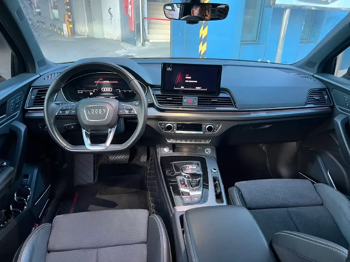2021 Audi Q5L Sportback 2.0T 190HP L4 7DCT,autocango,china used car exporter,china ev exporter,chinese used car exporter,chinese used ev exporter