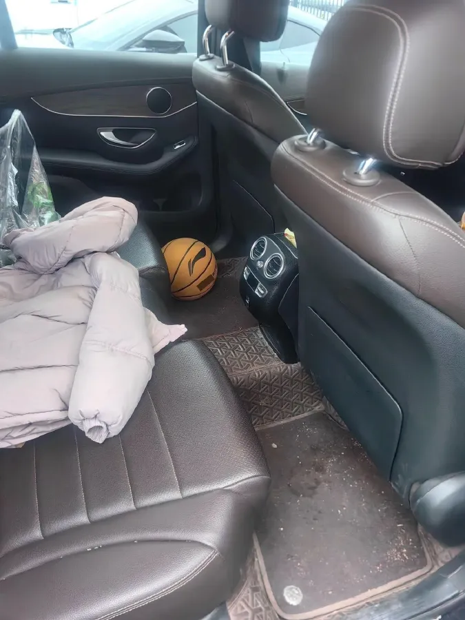 2021 Mercedes-Benz GLC Class 2.0T 197HP L4 9AT,autocango,china used car exporter,china ev exporter,chinese used car exporter,chinese used ev exporter