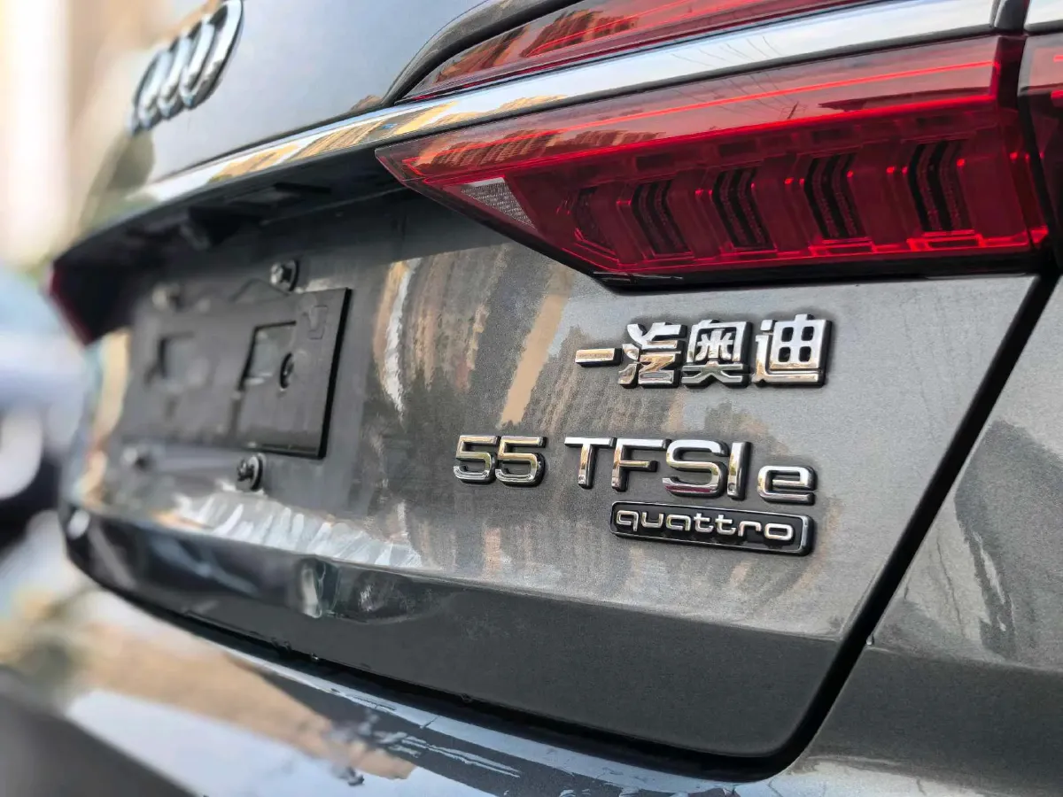 2020 Audi A6L 2.0T 252HP L4 7DCT PHEV 14.1KWH,autocango,china used car exporter,china ev exporter,chinese used car exporter,chinese used ev exporter