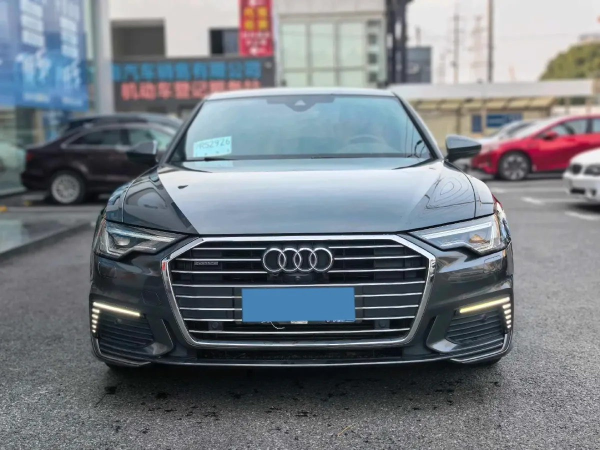 2020 Audi A6L 2.0T 252HP L4 7DCT PHEV 14.1KWH,autocango,china used car exporter,china ev exporter,chinese used car exporter,chinese used ev exporter