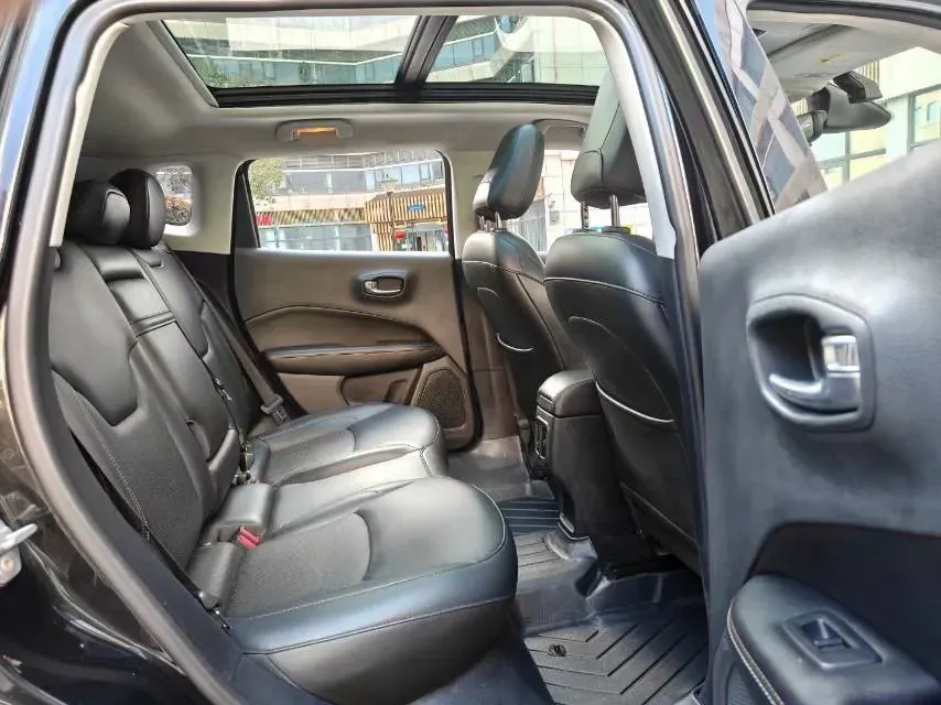 2017 Jeep Compass 1.4T 165HP L4 7DCT,autocango,china used car exporter,china ev exporter,chinese used car exporter,chinese used ev exporter