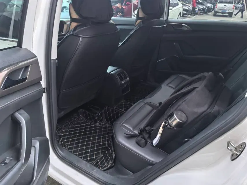 2020 Volkswagen Tharu 2.0T 186HP L4 7DCT,autocango,china used car exporter,china ev exporter,chinese used car exporter,chinese used ev exporter