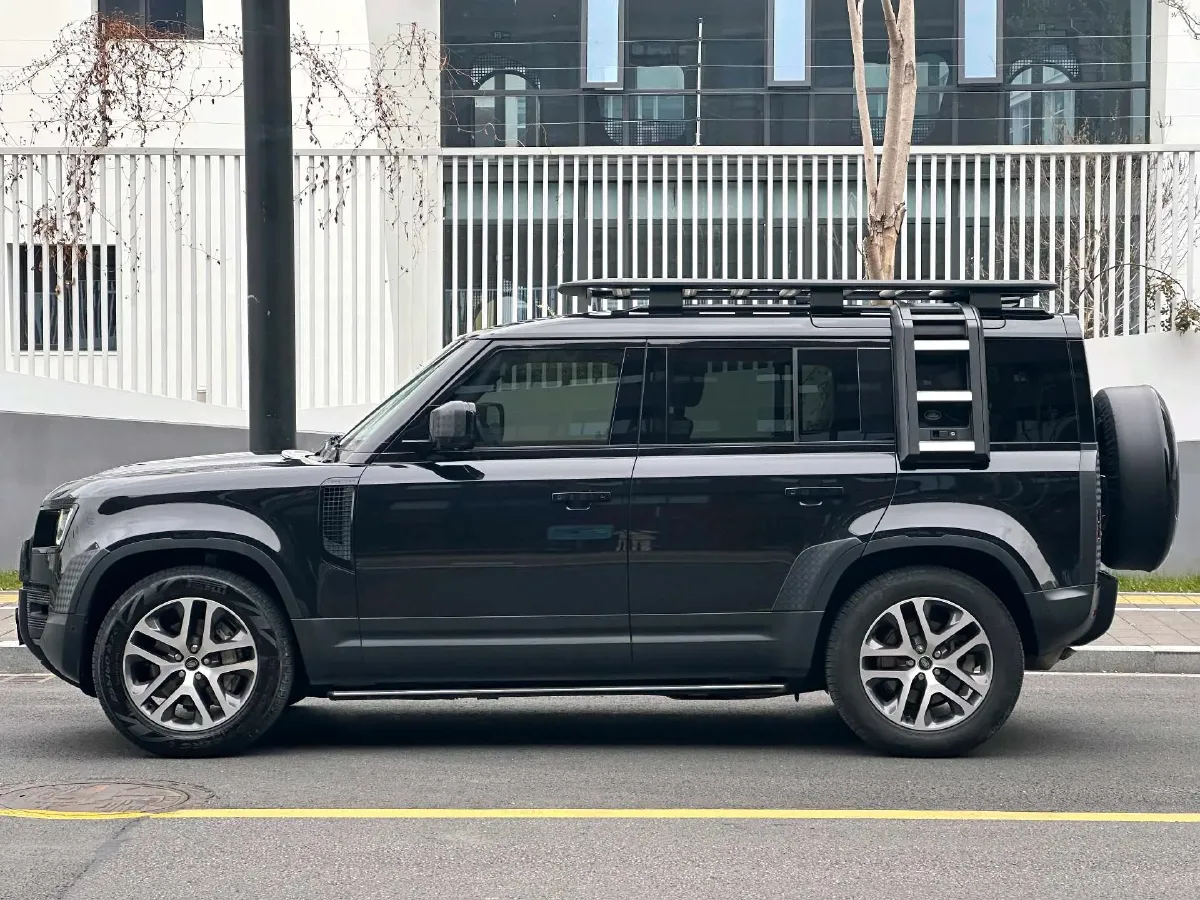 2023 Land Rover Defender 3.0T 400HP L6 8AT,autocango,china used car exporter,china ev exporter,chinese used car exporter,chinese used ev exporter