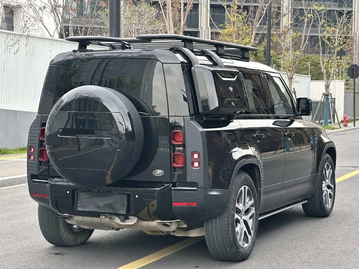 2023 Land Rover Defender 3.0T 400HP L6 8AT,autocango,china used car exporter,china ev exporter,chinese used car exporter,chinese used ev exporter