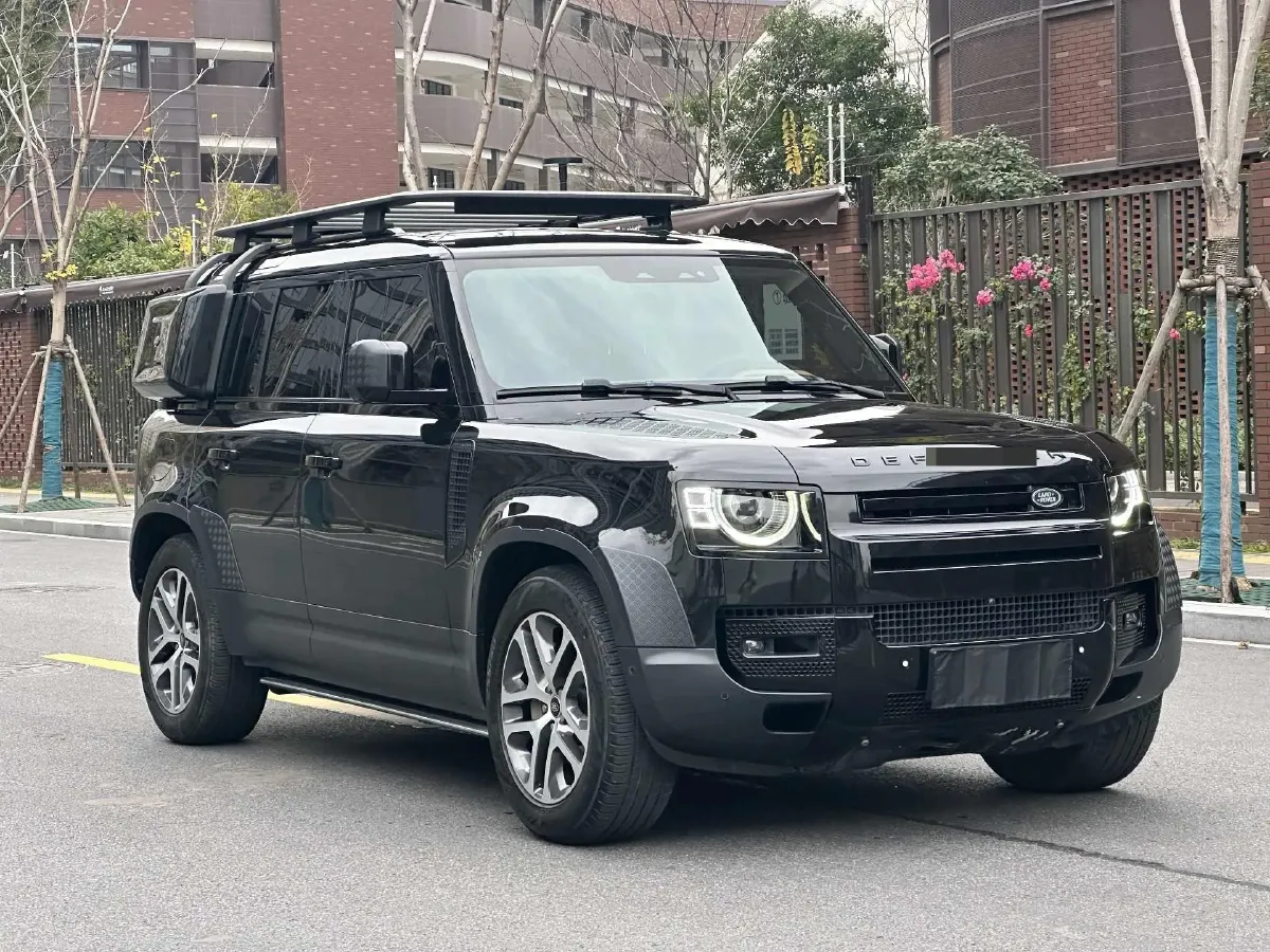 2023 Land Rover Defender 3.0T 400HP L6 8AT,autocango,china used car exporter,china ev exporter,chinese used car exporter,chinese used ev exporter