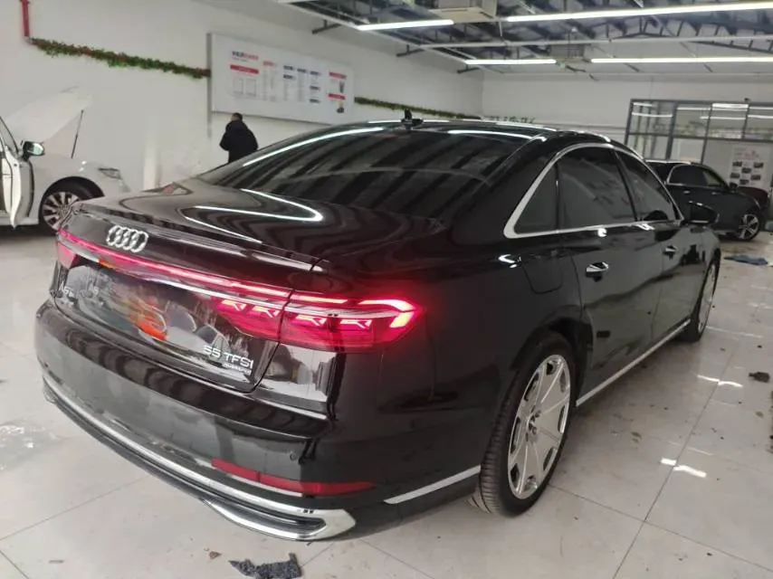2024 Audi A8 3.0T 286HP V6 8AT,autocango,china used car exporter,china ev exporter,chinese used car exporter,chinese used ev exporter