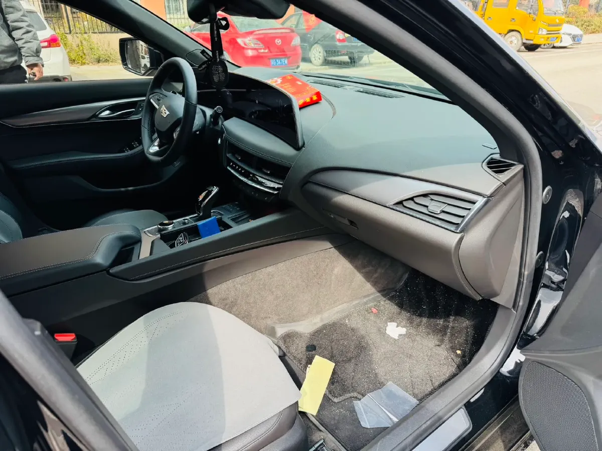 2025 Cadillac CT5 2.0T 237HP L4 10AT,autocango,china used car exporter,china ev exporter,chinese used car exporter,chinese used ev exporter