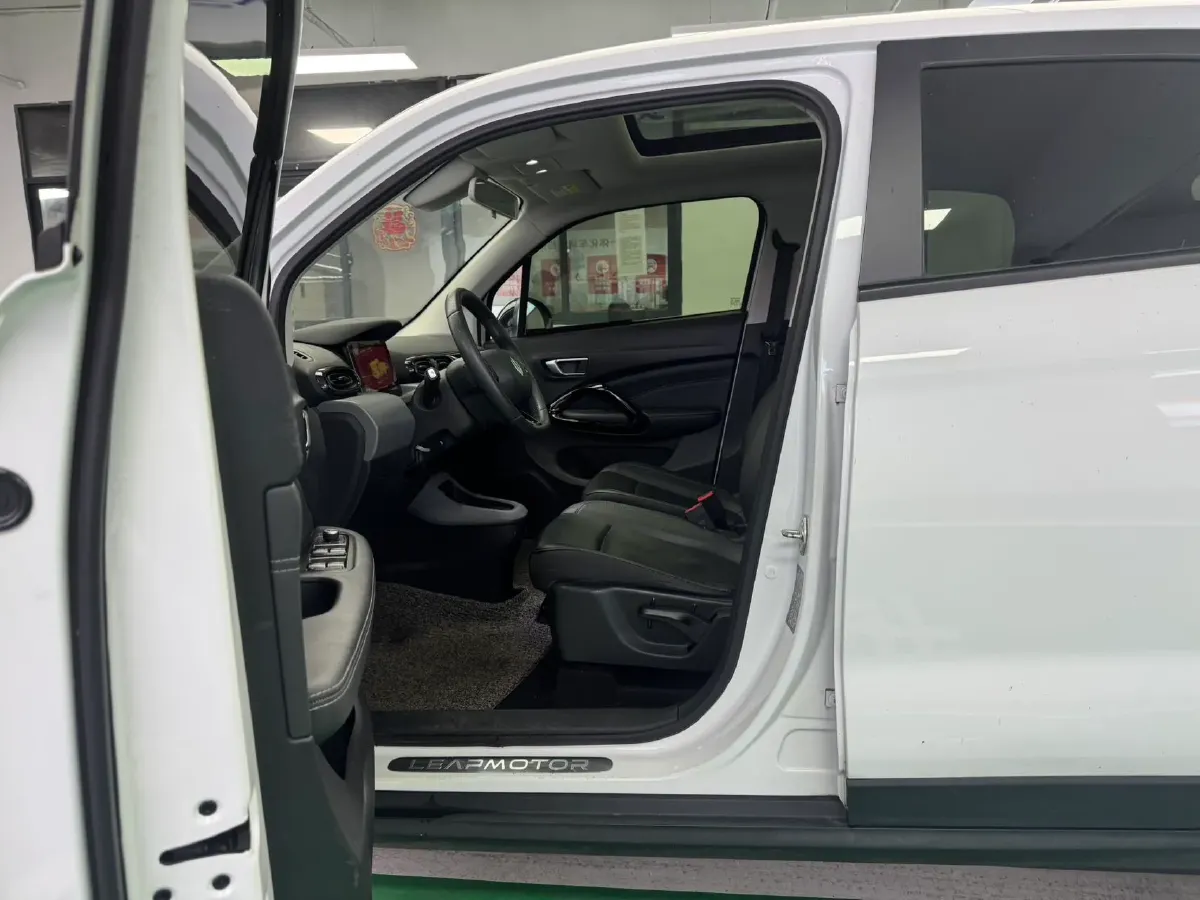 2020 Leapmotor T03 BEV 38KWH,autocango,china used car exporter,china ev exporter,chinese used car exporter,chinese used ev exporter