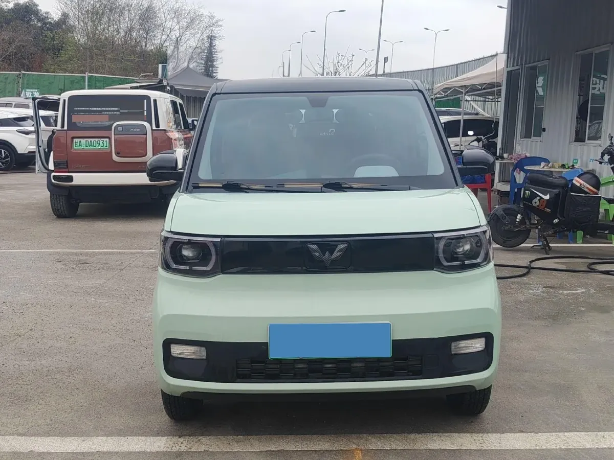 2021 WuLing HongGuang MINI EV BEV 13.8KWH,autocango,china used car exporter,china ev exporter,chinese used car exporter,chinese used ev exporter