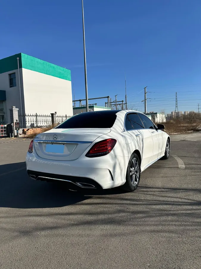 2021 Mercedes-Benz C Class 1.5T 156HP L4 9AT,autocango,china used car exporter,china ev exporter,chinese used car exporter,chinese used ev exporter