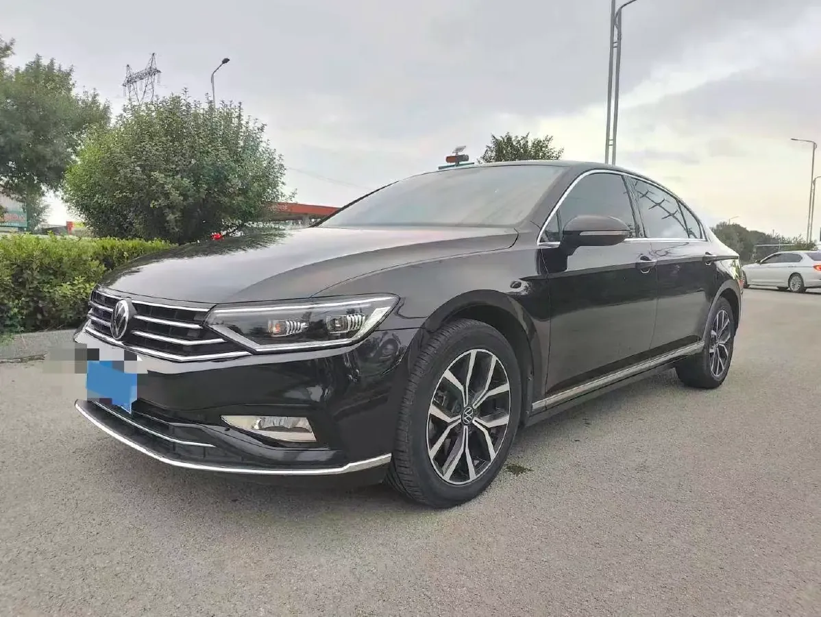 2023 Volkswagen Magotan 2.0T 186HP L4 7DCT,autocango,china used car exporter,china ev exporter,chinese used car exporter,chinese used ev exporter