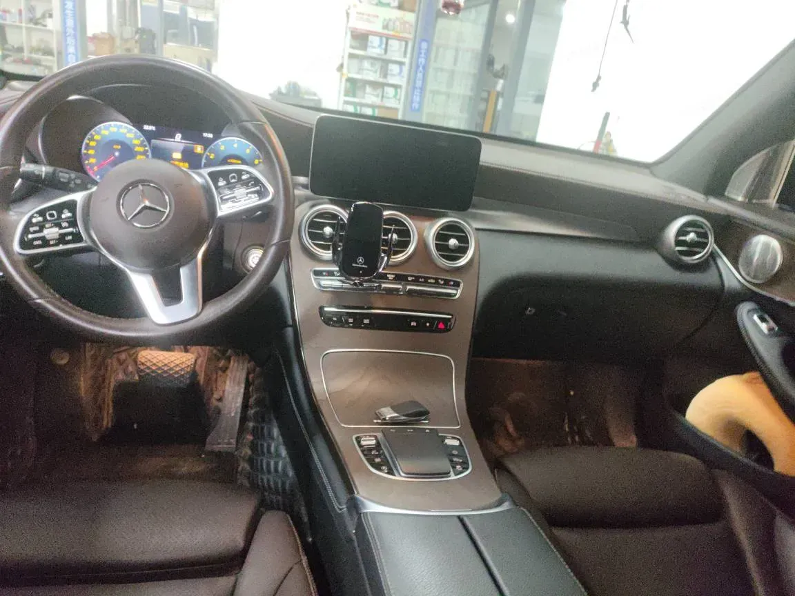2022 Mercedes-Benz GLC Class 2.0T 197HP L4 9AT,autocango,china used car exporter,china ev exporter,chinese used car exporter,chinese used ev exporter