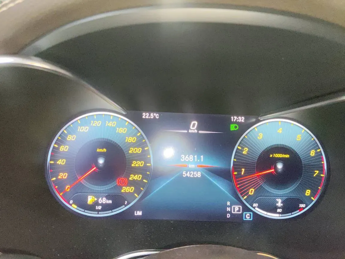 2022 Mercedes-Benz GLC Class 2.0T 197HP L4 9AT,autocango,china used car exporter,china ev exporter,chinese used car exporter,chinese used ev exporter