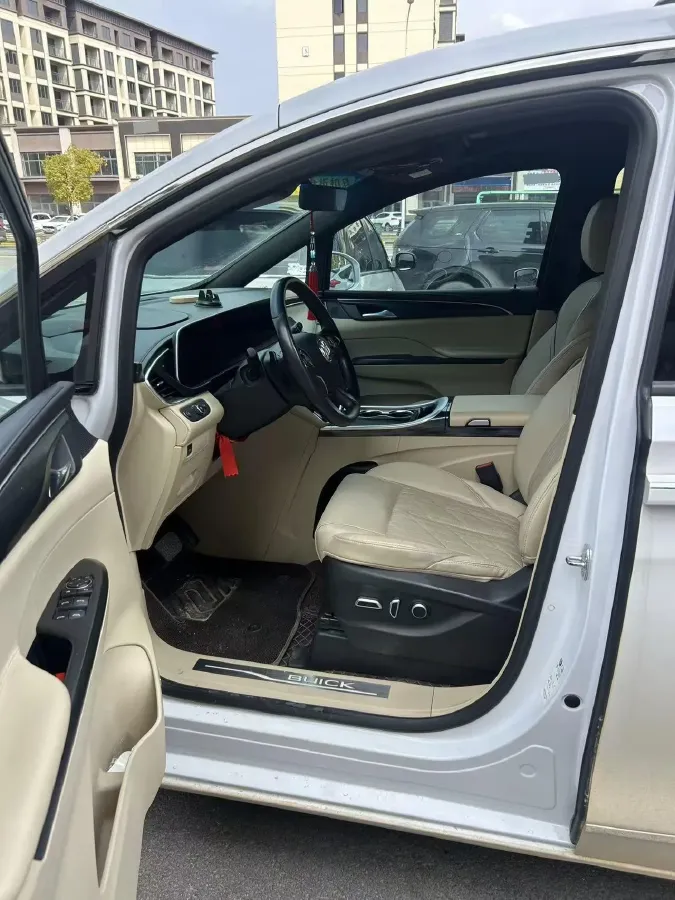 2022 Buick GL8 2.0T 237HP L4 9AT,autocango,china used car exporter,china ev exporter,chinese used car exporter,chinese used ev exporter