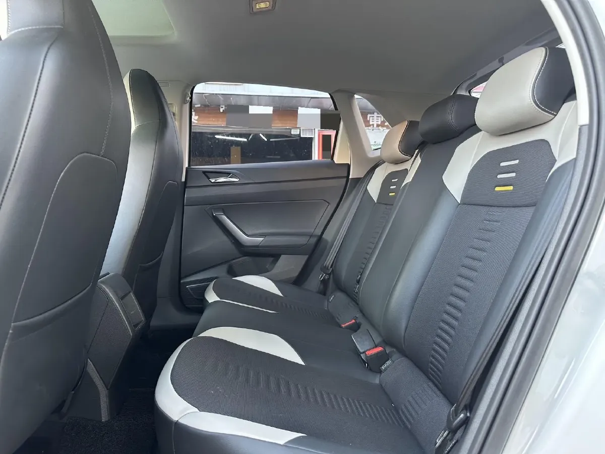 2021 Haval H6 1.5T 169HP L4 7DCT,autocango,china used car exporter,china ev exporter,chinese used car exporter,chinese used ev exporter