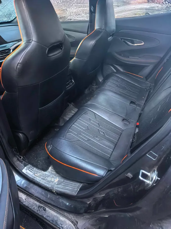 2022 ChangAn UNI-T 1.5T 188HP L4 7DCT,autocango,china used car exporter,china ev exporter,chinese used car exporter,chinese used ev exporter