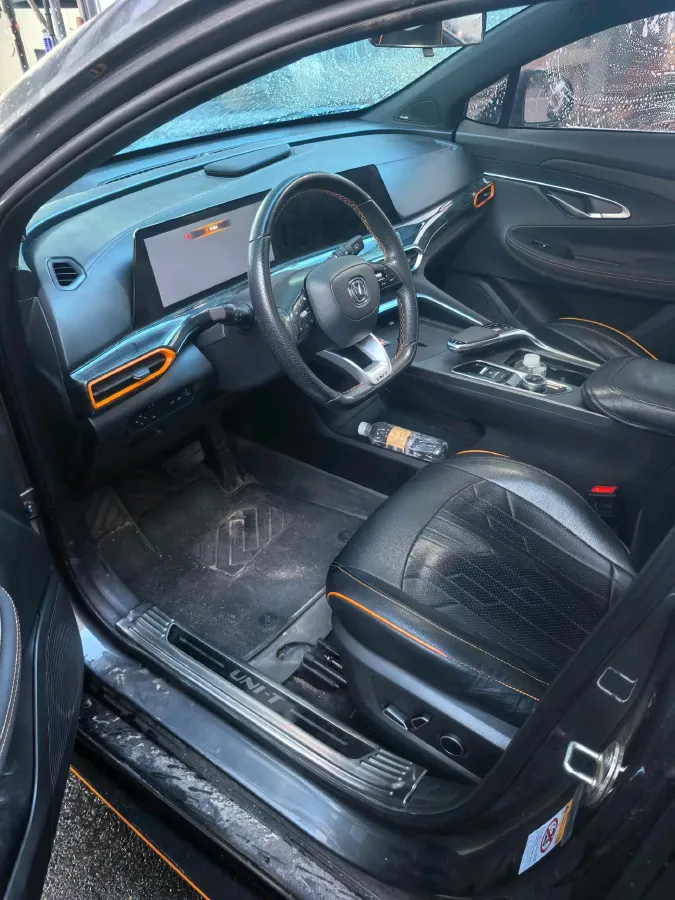 2022 ChangAn UNI-T 1.5T 188HP L4 7DCT,autocango,china used car exporter,china ev exporter,chinese used car exporter,chinese used ev exporter