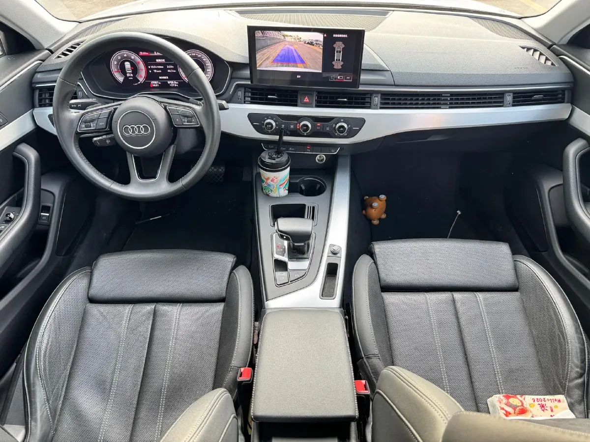 2020 Audi A4L 2.0T 190HP L4 7DCT,autocango,china used car exporter,china ev exporter,chinese used car exporter,chinese used ev exporter