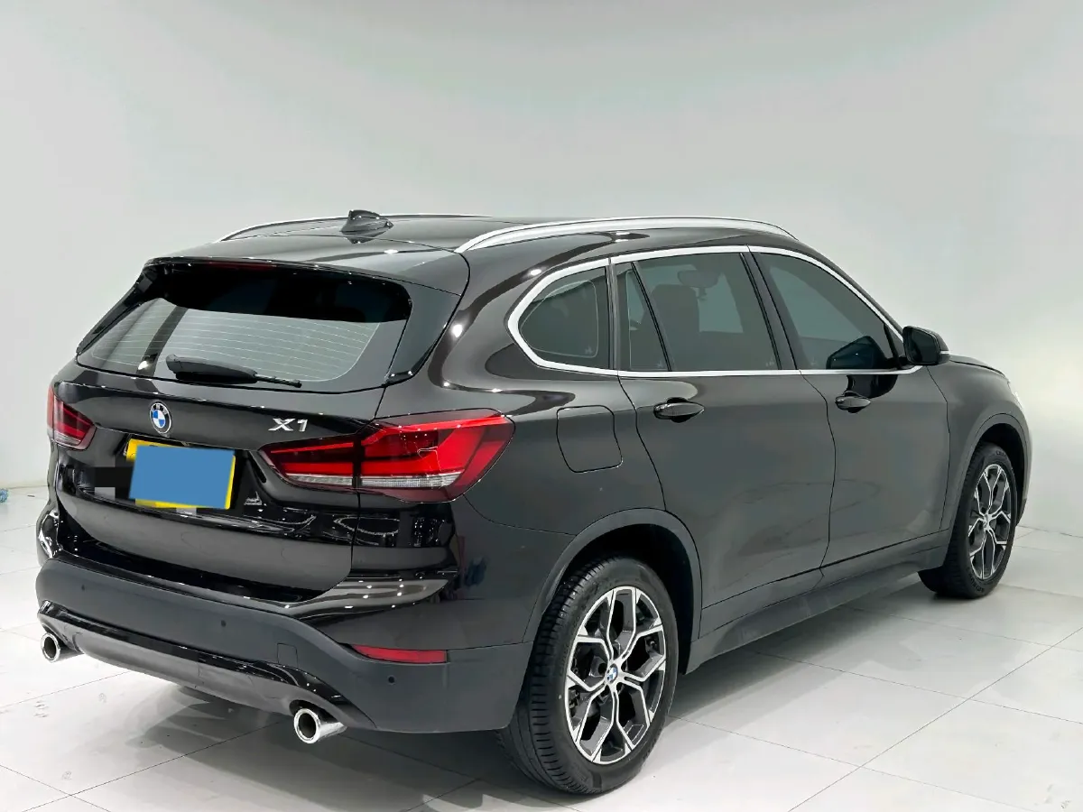 2022 BMW X1 2.0T 192HP L4 7DCT,autocango,china used car exporter,china ev exporter,chinese used car exporter,chinese used ev exporter