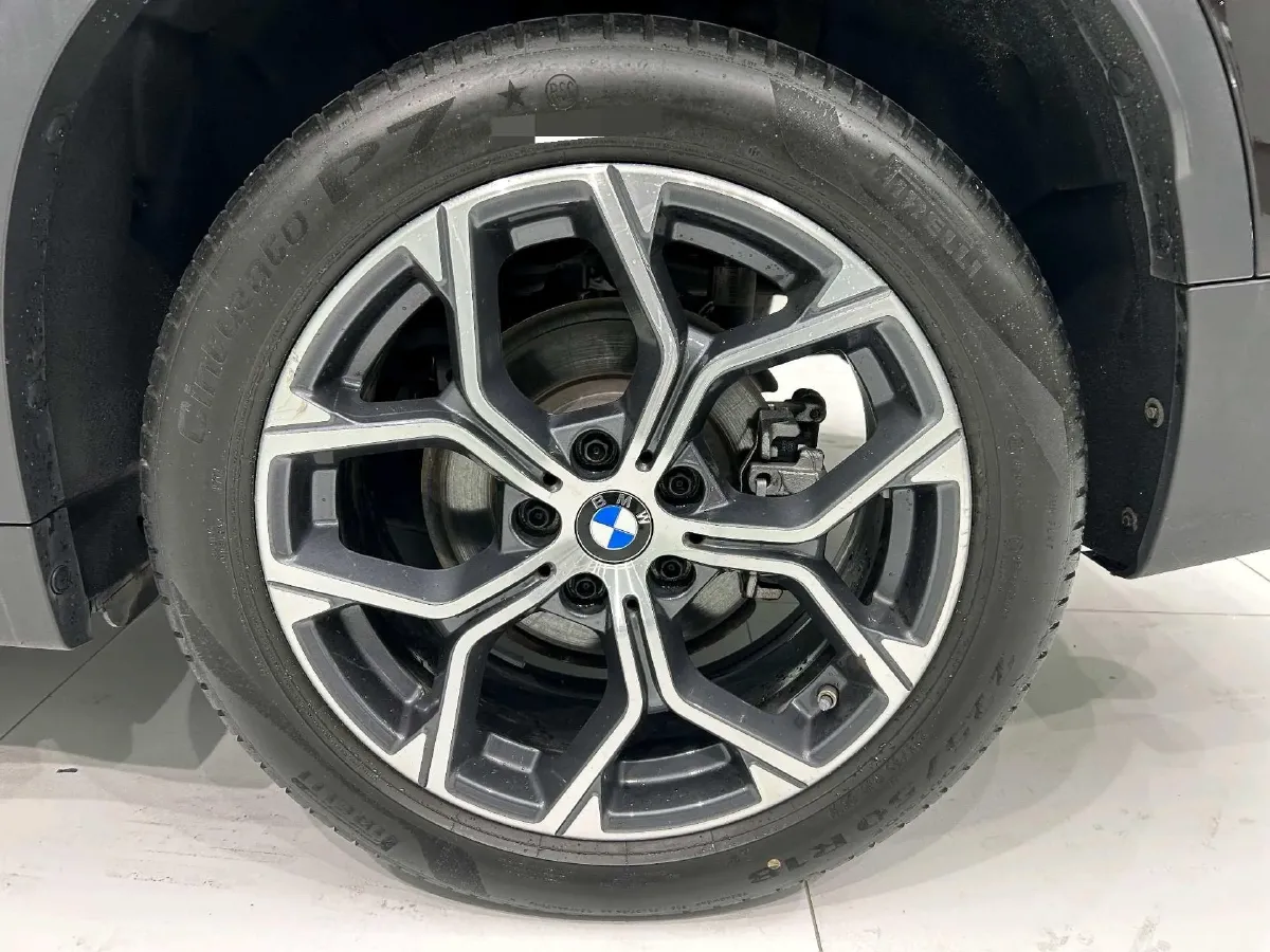 2022 BMW X1 2.0T 192HP L4 7DCT,autocango,china used car exporter,china ev exporter,chinese used car exporter,chinese used ev exporter