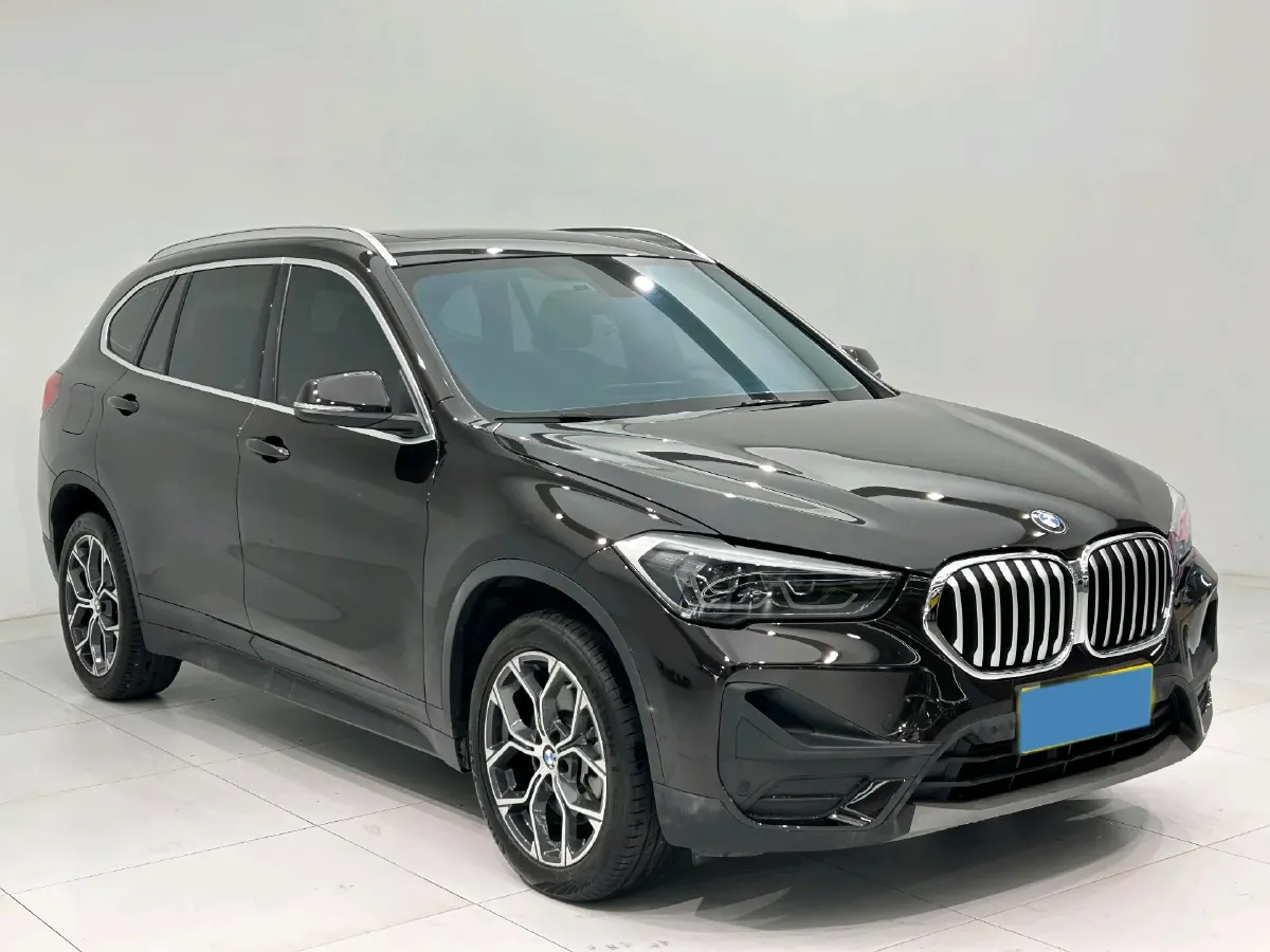 2022 BMW X1 2.0T 192HP L4 7DCT,autocango,china used car exporter,china ev exporter,chinese used car exporter,chinese used ev exporter