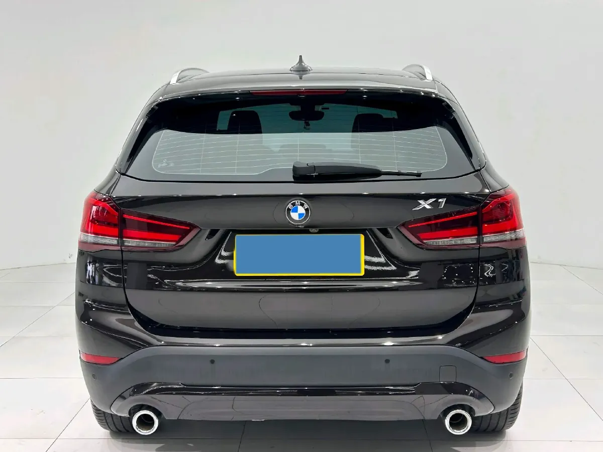 2022 BMW X1 2.0T 192HP L4 7DCT,autocango,china used car exporter,china ev exporter,chinese used car exporter,chinese used ev exporter