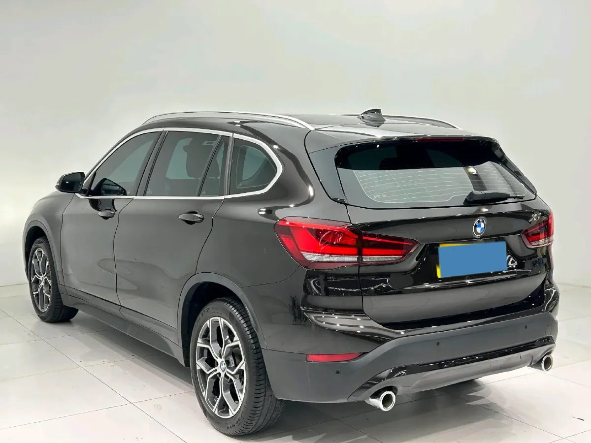 2022 BMW X1 2.0T 192HP L4 7DCT,autocango,china used car exporter,china ev exporter,chinese used car exporter,chinese used ev exporter