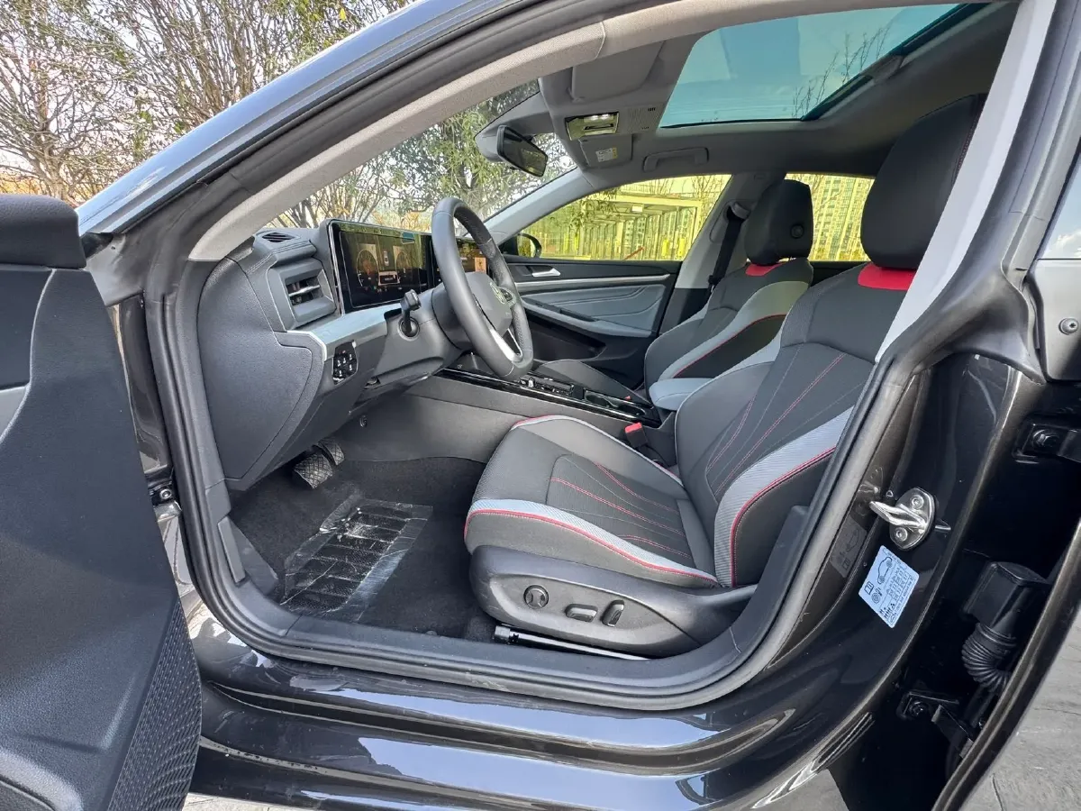 2024 Volkswagen Lamando 1.4T 150HP L4 7DCT,autocango,china used car exporter,china ev exporter,chinese used car exporter,chinese used ev exporter