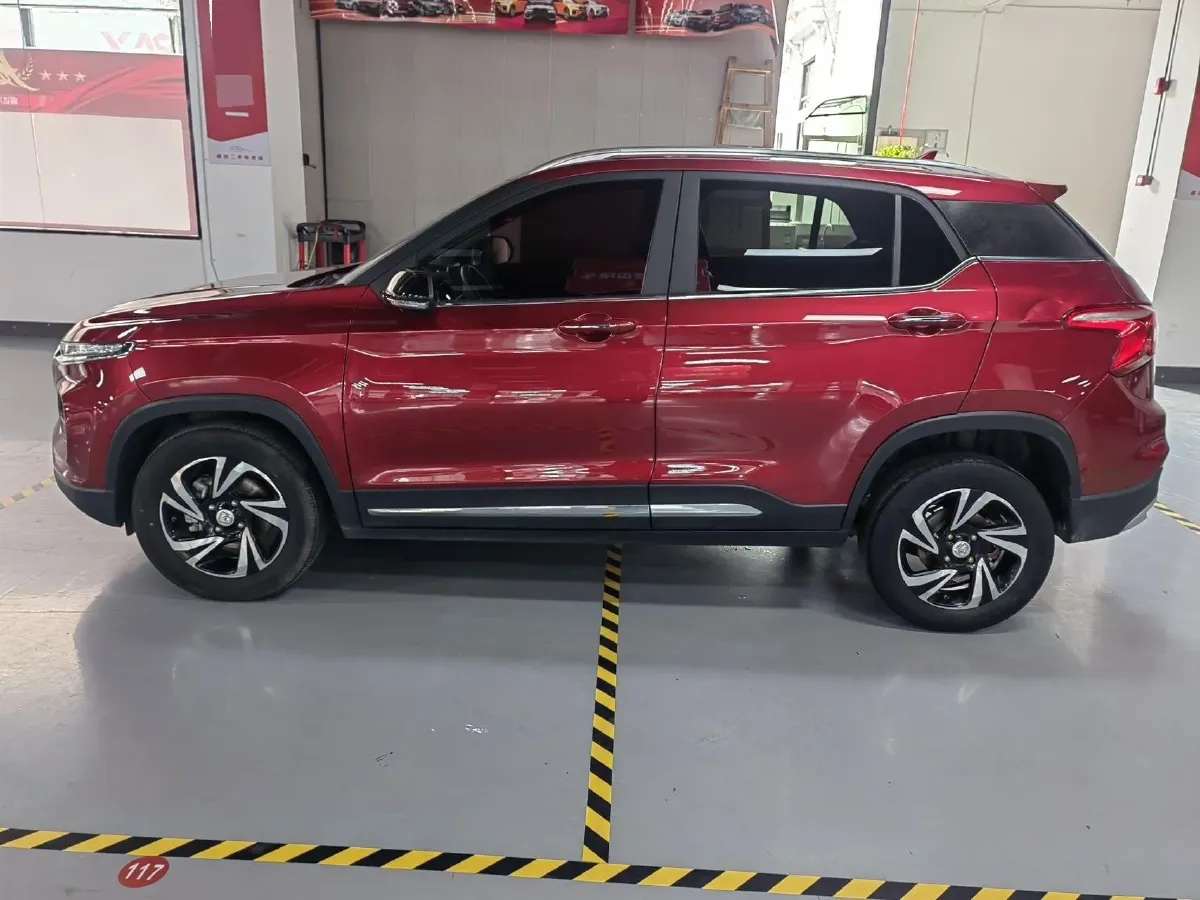 2017 HaiMa S5 Young Edition 1.6L 122HP L4 5MT,autocango,china used car exporter,china ev exporter,chinese used car exporter,chinese used ev exporter