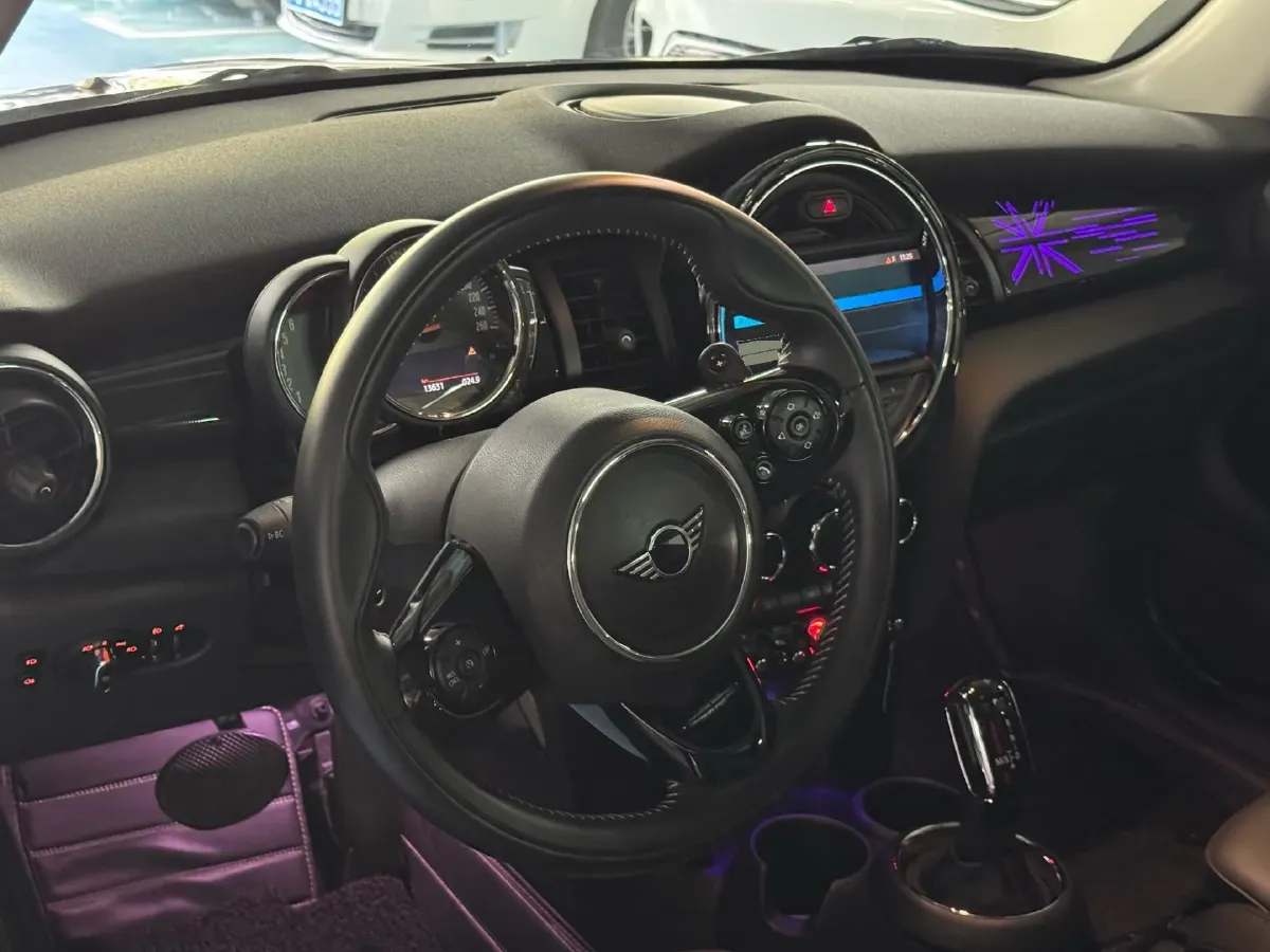 2020 MINI MINI 2.0T 192HP L4 7DCT,autocango,china used car exporter,china ev exporter,chinese used car exporter,chinese used ev exporter