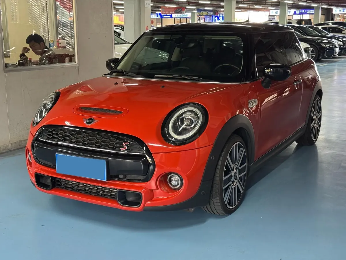 2020 MINI MINI 2.0T 192HP L4 7DCT,autocango,china used car exporter,china ev exporter,chinese used car exporter,chinese used ev exporter