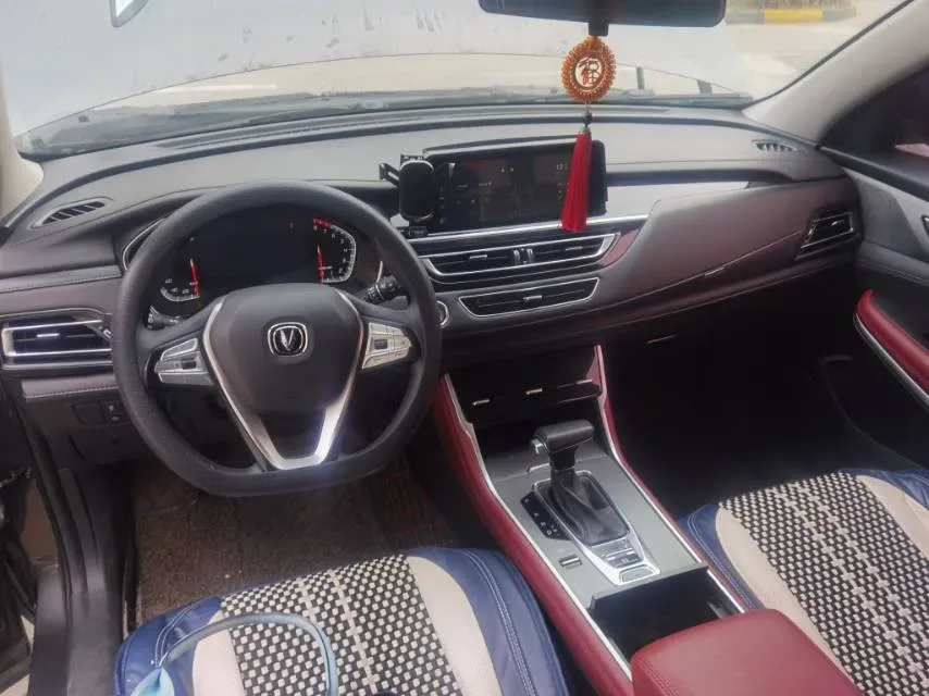 2022 ChangAn CS75 1.5T 180HP L4 7DCT,autocango,china used car exporter,china ev exporter,chinese used car exporter,chinese used ev exporter