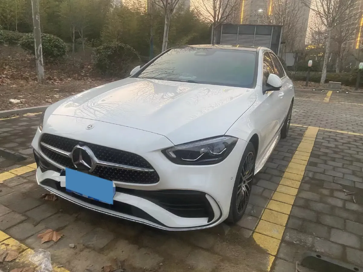 2025 Mercedes-Benz C Class 1.5T 204HP L4 9AT,autocango,china used car exporter,china ev exporter,chinese used car exporter,chinese used ev exporter