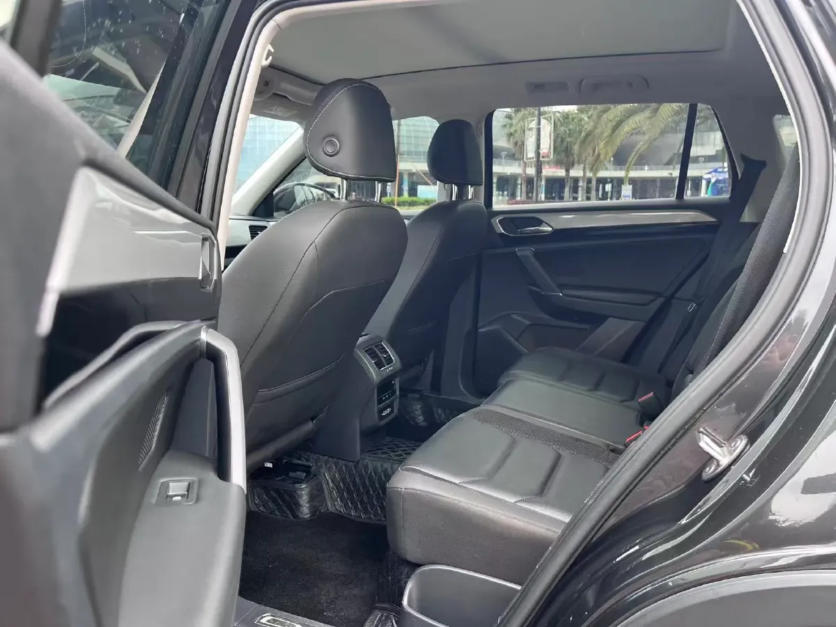 2020 Volkswagen Tayron 2.0T 186HP L4 7DCT,autocango,china used car exporter,china ev exporter,chinese used car exporter,chinese used ev exporter